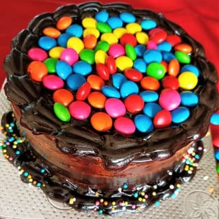 Chocolate Gems cake (1kg)